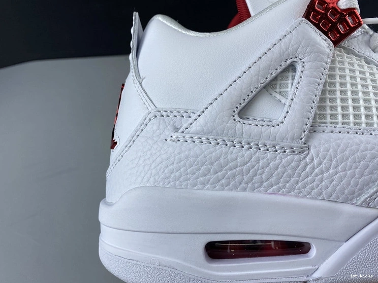 4  Air Jordan CT8527-112 